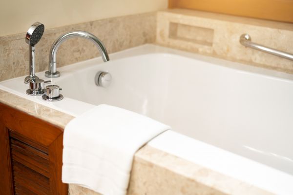 Cost of Tub Faucet Repair in Mill Valley